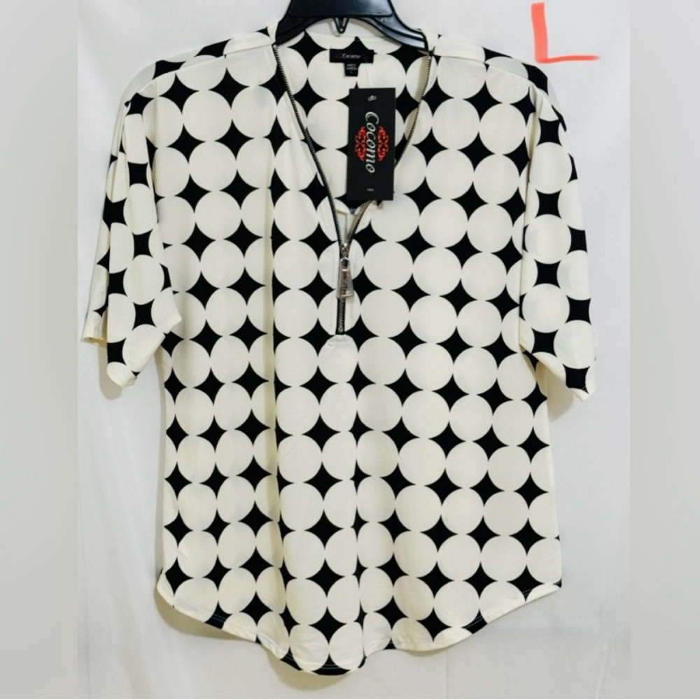Cocomo Black and White Casual Zip Up Top